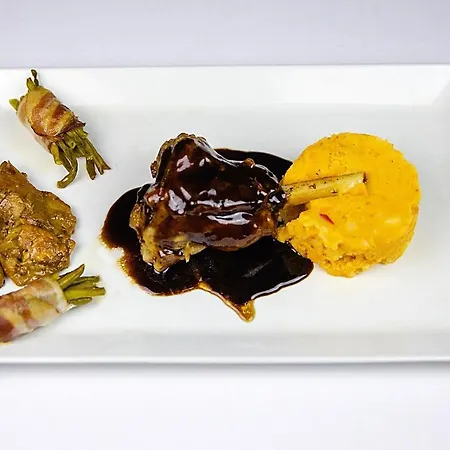 מלון Hotel Beauregard