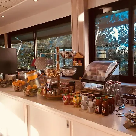 Hotel Beauregard Αλμπί