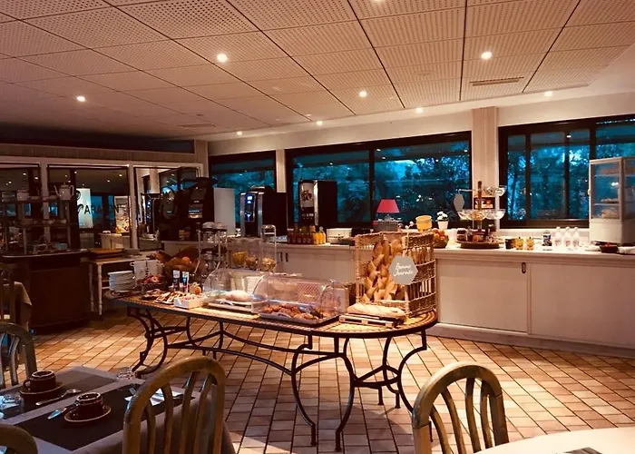 ホテル Hotel Beauregard 2*